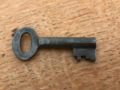 small victorian steel key . furniture or padlock type ?  ref 28 Cover