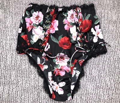 Victoria's Secret Atelier Nuevo con Etiquetas Mediano Negro Satinado Encaje Ribete Calzoncillo Floral Foto 1 de 4