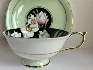 PARAGON TEACUP AND SAUCER Daffodil & Tulip HM the QUEEN MARY - Picture 1 of 12