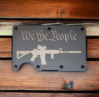 Grabado en EE. UU., M4 "We The People", Cartera Delgada, Bloqueo RFID, Estilo Metal Foto 1 de 3