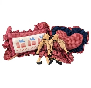 Vtg 90s Oh Suzannah Holly Designs Red Plaid Cotton Throw Pillows & Dolls Signed - Picture 1 of 11