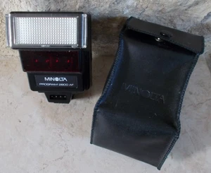 Vintage Flash camera photo MINOLTA Program 2800 AF Japan with bag old vtg - Picture 1 of 9