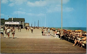 Vintage Rehoboth Beach Delaware Dolles Boardwalk Postcard - Picture 1 of 2