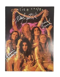 ALICE COOPER BAND FIRMATA RARA 1971 LOVE IT TO DEATH AND KILLER TOUR LIBRO PROGRAMMA - Foto 1 di 6