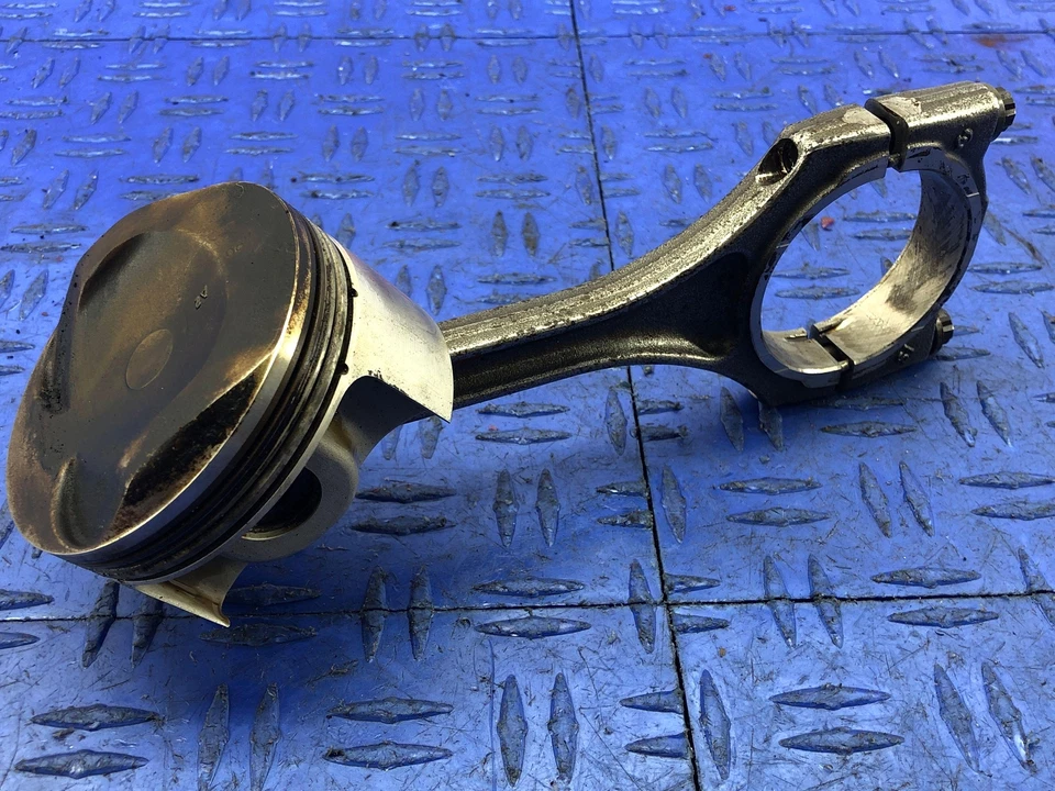 AUDI R8 2011-2015 PISTÓN MOTOR 4,2 L con biela 079107066ct OEM 2012 2013 Foto 1 de 4