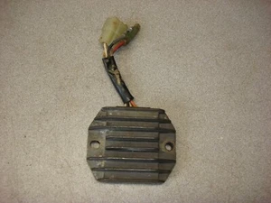 YAMAHA YFM 350 X WARRIOR 1997-2001 VOLTAGE REGULATOR RECTIFIER 4KB-81960-01 02 - Picture 1 of 4