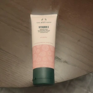 The Body Shop Vitamin E Moisture Sleeping Mask 75ml (tube) - Picture 1 of 2