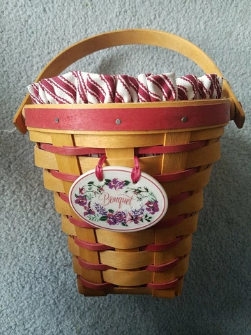 1996 Longaberger Sweetheart Bouquet Basket w/ Liner & Protector VGDC Cover