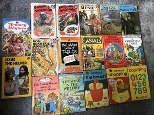 17 X Vintage Ladybird learning books bundle - Acceptable Condition -See Pictures - Picture 1 of 9