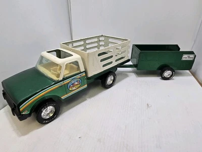 VTG Nylint Farms Diecast Green and White Stake Truck Luv Diesel w Trailer - Image 1 of 4
