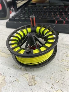 Redington Run Fly Reel - Picture 1 of 3