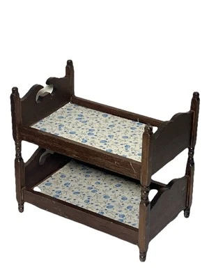 "Accesorio de muebles de pátina de madera miniatura litera casa de muñecas de colección 6-1/8"" de largo" Foto 1 de 4