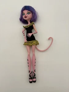 Bambola Monster High CREA UN MONSTER DESIGN gatto rosa RAGAZZA - SKU 20 - Foto 1 di 7