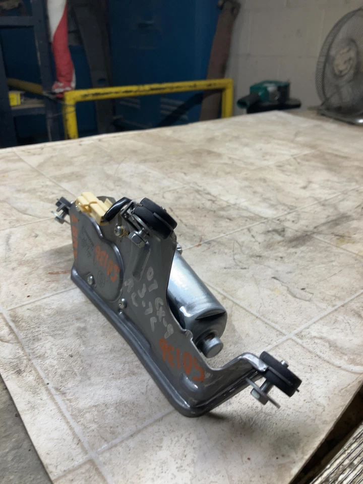 Motor limpiaparabrisas trasero Mazda CX9 2007-2015 OEM Foto 1 de 4