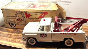 VINTAGE 1960s Tonka PRESSED STEEL No. 2518 Wrecker AA 24 Hour Service Tow Truck