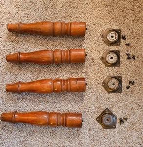 4 Vintage Holz gedrechselte Tischbeine Holzbergung 10" MIT ABGEWINKELTEN KLAMMERN HARDWARE! - Bild 1 von 5