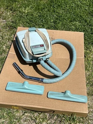 RARO DE COLECCIÓN Eureka "Princesa" Modelo 703-B Aspiradora Verde Espuma de Mar Verde ACC Foto 1 de 4