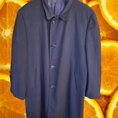 Abrigo negro 100 % cachemir Foto 1 de 4