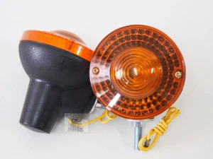 FOR Yamaha DT100 '77-'83 DT125 '78-'81 DT175 '78-'81 Front Turn Signal L/R New - Foto 1 di 6