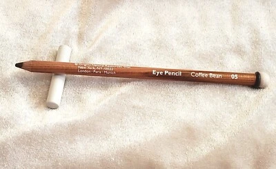 ORIGINS Natural Resources EYE PENCIL EYE LINER Color 05 COFFEE BEAN New Rare - Image 1 of 3