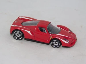 Hot Wheels - Ferrari Enzo Red With White Stripes Lines Coloured Headlights 2002 - Picture 1 of 5