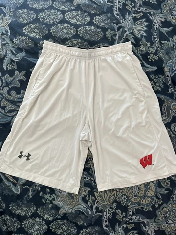 Wisconsin Badgers Under Armour Shorts Large White Cover