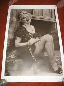 Marilyn Monroe POSTER #2 FISHNET STOCKINGS NICE - Picture 1 of 1