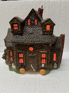 Vintage Ceramic Large Flashing Lights Haunted House 11x11” - Picture 1 of 20