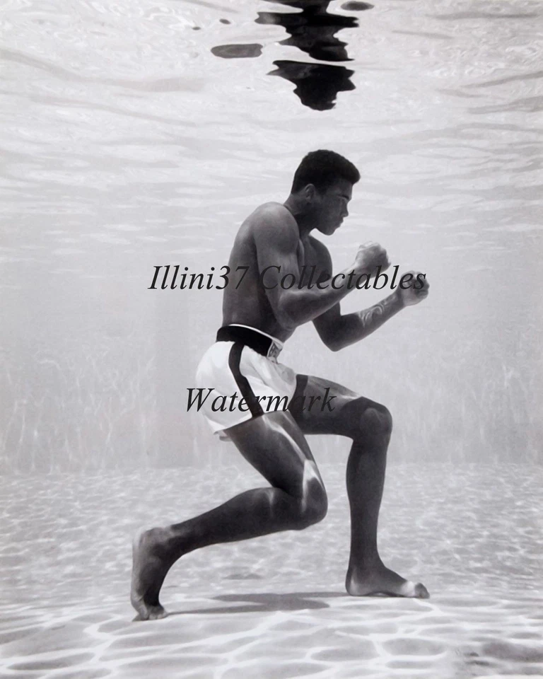 MUHAMMAD ALI CASSIUS CLAY TRAINING UNDER WATER 8X10 BOXING PHOTO - Image 1 of 1