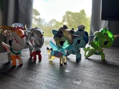 Lote de 5 mini figuras colecionáveis Tokidoki Mermicorno Seychelles Jade - Imagem 1 de 4