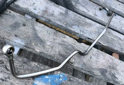 VW Golf Passat AUDI Seat Toledo MK4 2014 1.6 TDI TURBO TUBO DE ALIMENTACIÓN DE ACEITE 04L145771J Foto 1 de 4