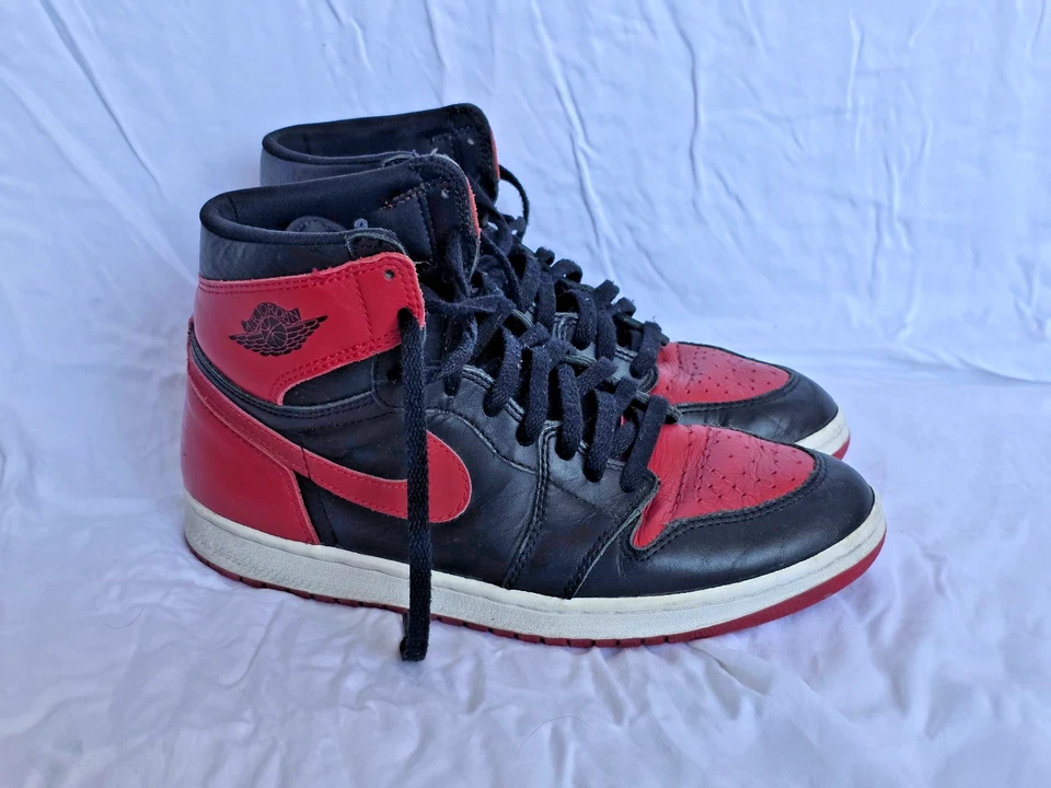 1994 Nike Air Jordan 1 Bred Size 9 Black/Varsity Red-White 130207-061  - Image 1 of 4