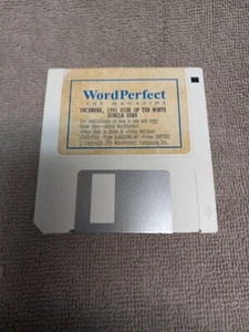 Vintage WordPerfect The Magazine Disk of the Month Dec 1991 Single User - Picture 1 of 3