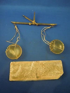 Vintage Weighing Scale Machine Used by E.C. Stuart-Baker to Weigh Cuckoo Eggs - Picture 1 of 11