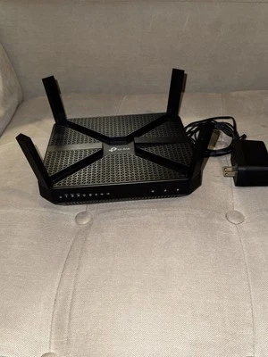 TP-LINK AC4000 4 Ports Smart WiFi Router - Image 1 of 4