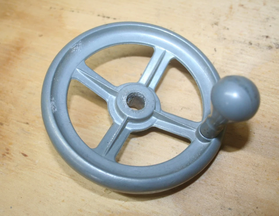 Craftsman 113 Series Table Saw 113.298240 HAND CRANK WHEEL Part# 818526 - Image 1 of 1