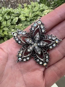 vintage rhinestone flower pins Pin - Picture 1 of 3