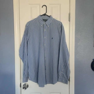 NWOT Men's L Ralph Lauren Men's Blue and White Striped Button-Up Work Shirt - Picture 1 of 7