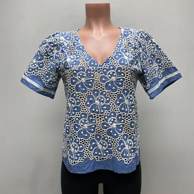 Top Pullover Cabi Azul Encaje Floral Inspire Edición Limitada Ojales Bordado S Foto 1 de 4