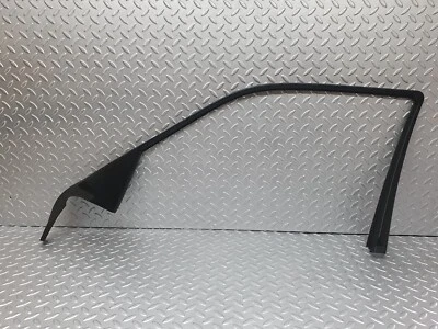 ♥42085♂ Mercedes-Benz W202 C200 Puerta delantera derecha Marco Cubierta 2027250271 Foto 1 de 4