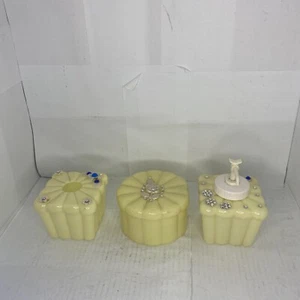 Vintage Menda Co Ivory Plastic Vanity Box Set - Picture 1 of 8