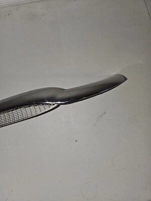 Buick 1956 capó izquierdo ventilación centro moldura Roadmaster Super 1954 1955 OEM Foto 1 de 4