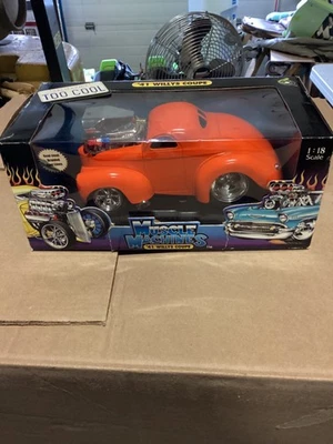 1941 WILLYS COUPE - MUSCLE MACHINES - 1:18    NEW  in Box “Red” - Image 1 of 4