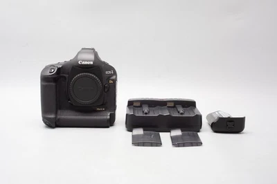 Canon EOS 1Ds Mark III 16.7 MP DSLR Digital Camera Body - Image 1 of 4