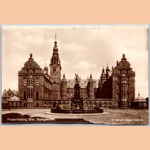 RPPC Postcard Frederiksborg Slot Denmark Castle Architecture - Picture 1 of 4