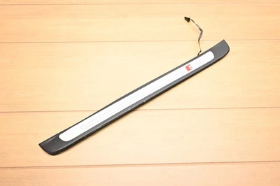 13-18 AUDI S6 A6 dianteiro esquerdo do motorista porta lateral entrada soleira acabamento iluminado fabricante de equipamento original - Imagem 1 de 4