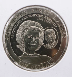 2002 Liberia 10 $ Jacqueline Lee Bouvier Kennedy Proof-Like Commemorative SP3385 - Bild 1 von 2
