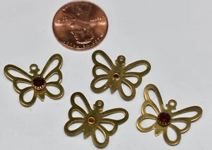 VINTAGE 4 METAL BRASS BUTTERFLY BEAD PENDANT CHARM 15 X 19mm RED RHINESTONE - Picture 1 of 2