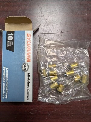 🤪 10) SYLVANIA MINIATURE LAMP 28 VAC 35133 - 313 BOX OF 10 - Image 1 of 4