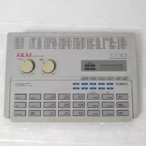 AKAI XR-10 Akai Drum Machine Arbeitseinheit kostenloser Versand aus Japan - Bild 1 von 4